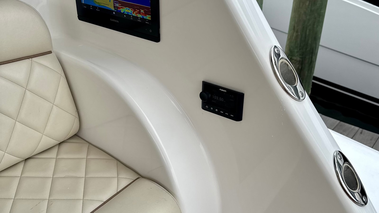 2021 Viking 48 Convertible 'High Impact'