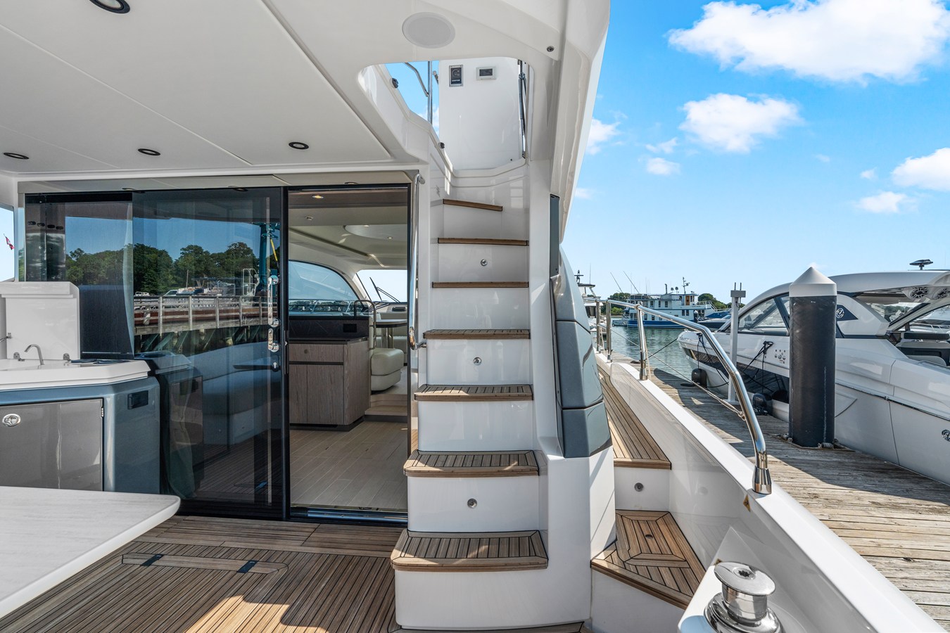 2027 Azimut Fly 53 17