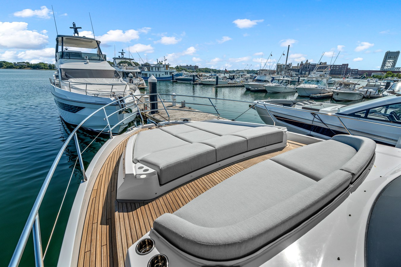 2027 Azimut Fly 53 21