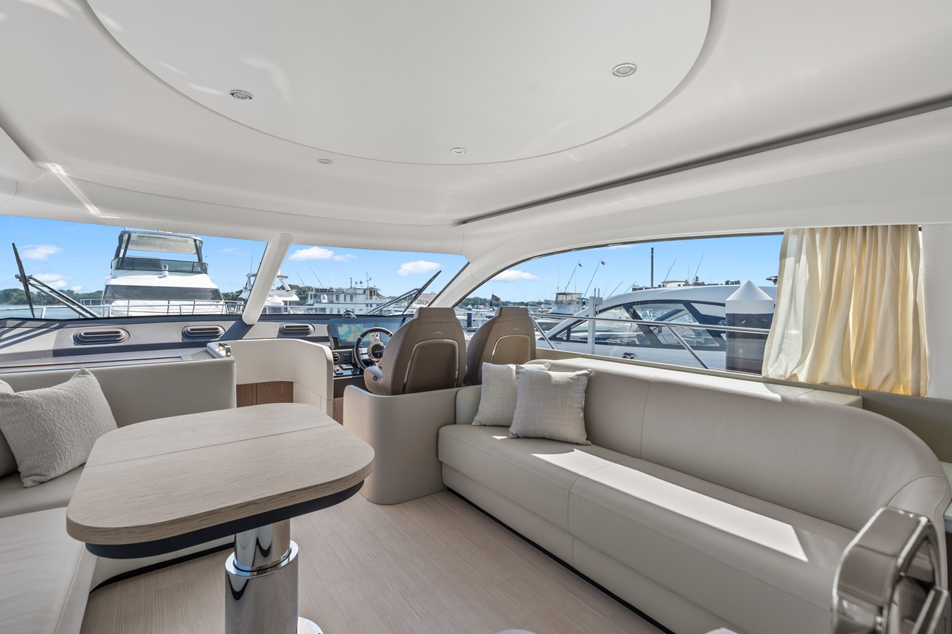 2027 Azimut Fly 53 31