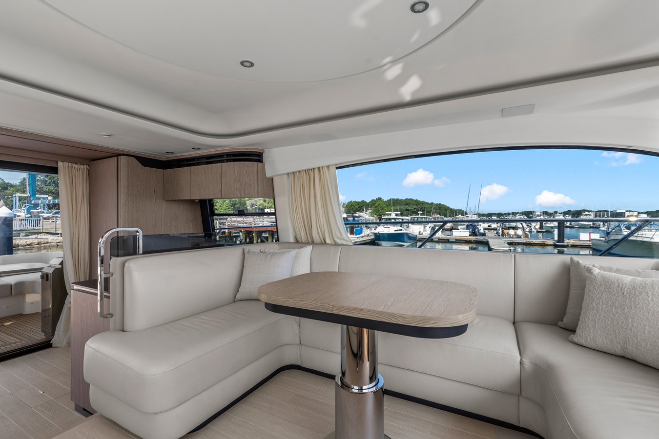 2027 Azimut Fly 53 33
