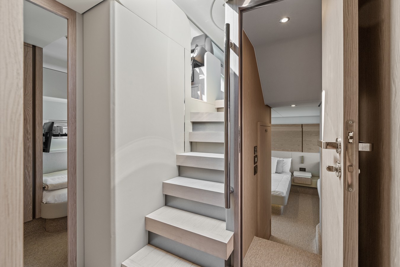 2027 Azimut Fly 53 42