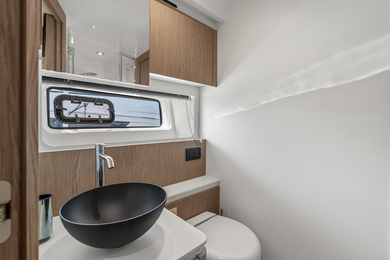 2027 Azimut Fly 53 46