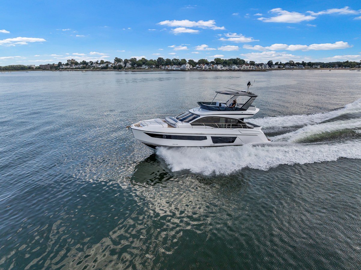 2027 Azimut Fly 53 75