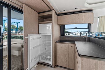 2027 Azimut Fly 53 27