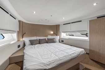 2027 Azimut Fly 53 44