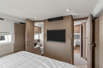 2027 Azimut Fly 53 45
