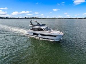 2027 Azimut Fly 53 72