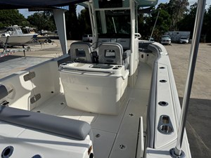 Boston Whaler 280 Outrage 6 2026 Boston Whaler 280 Outrage 7