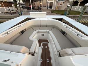 Boston Whaler 320 VANTAGE 3 2017 Boston Whaler 320 VANTAGE 4
