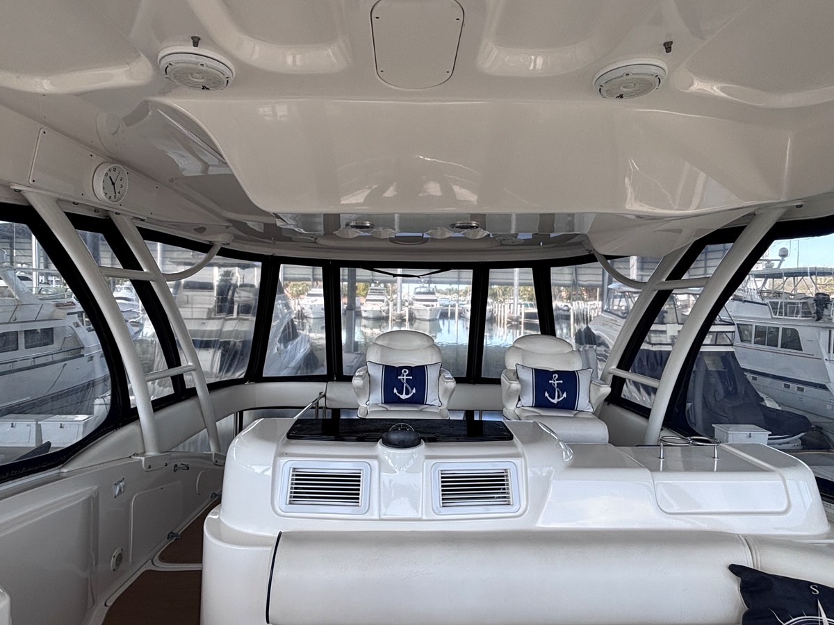 2005 Sea Ray 550 SEDAN BRIDGE 10