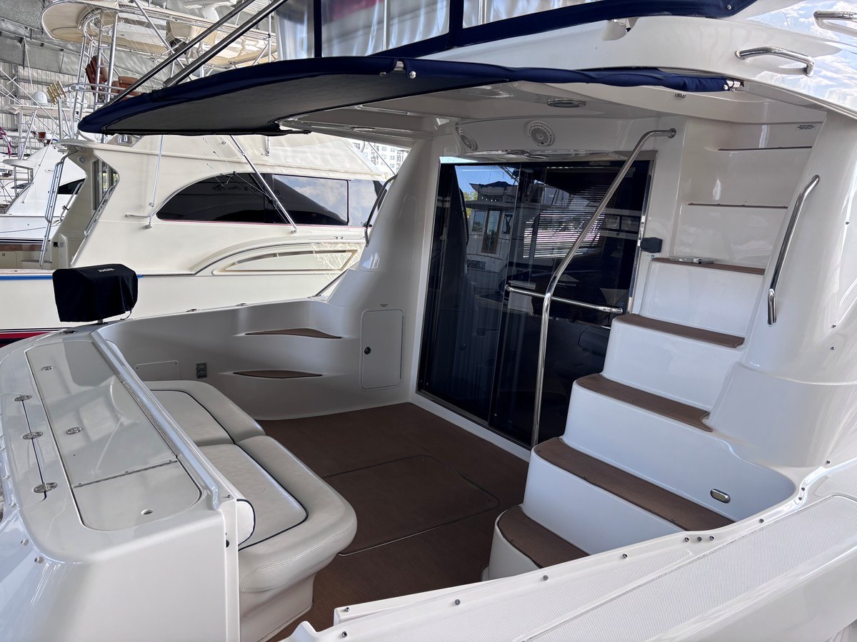 2005 Sea Ray 550 SEDAN BRIDGE 13