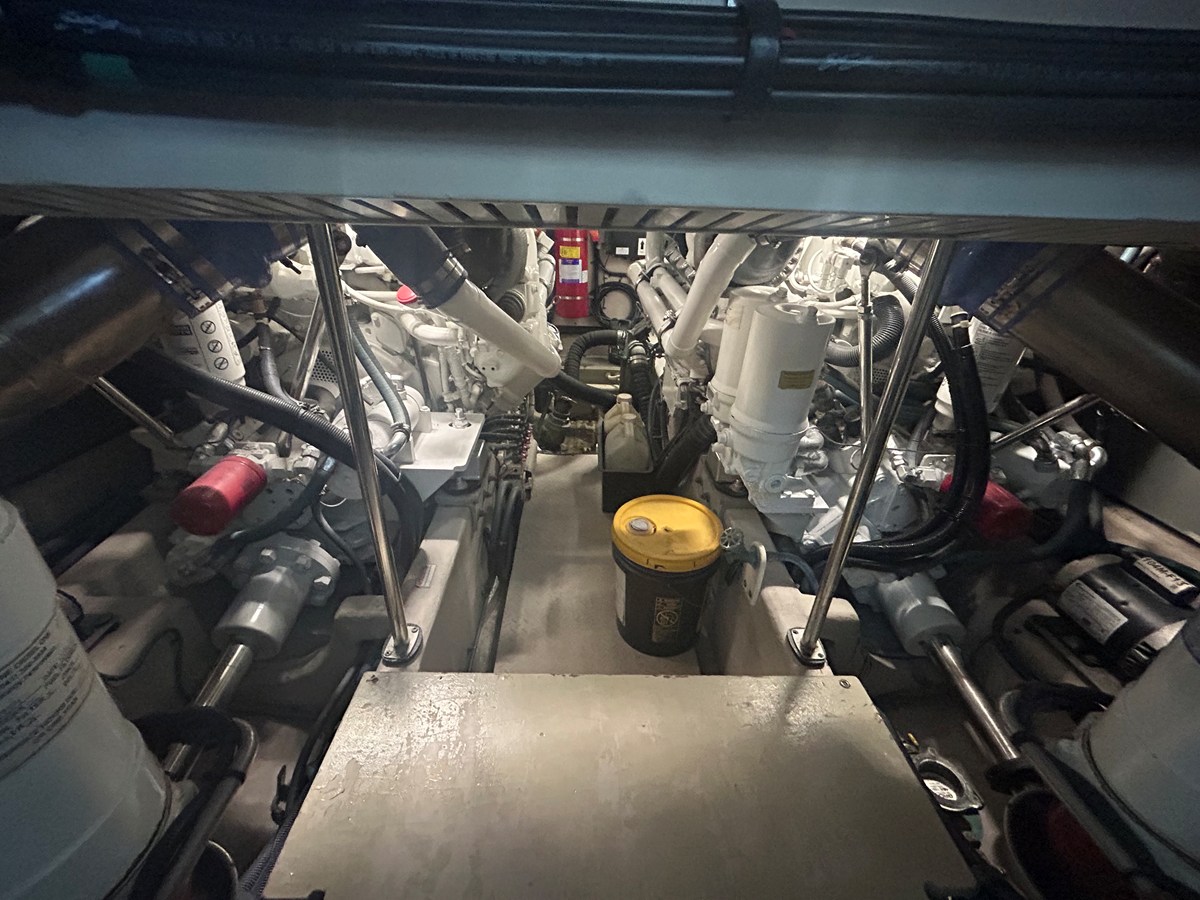 2005 Sea Ray 550 SEDAN BRIDGE 21