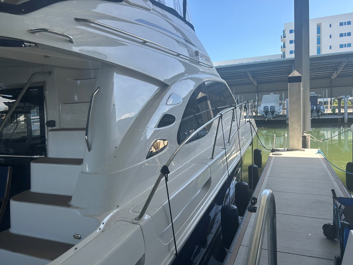 2005 Sea Ray 550 SEDAN BRIDGE 46