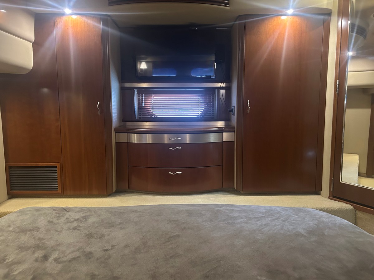 2005 Sea Ray 550 SEDAN BRIDGE 57