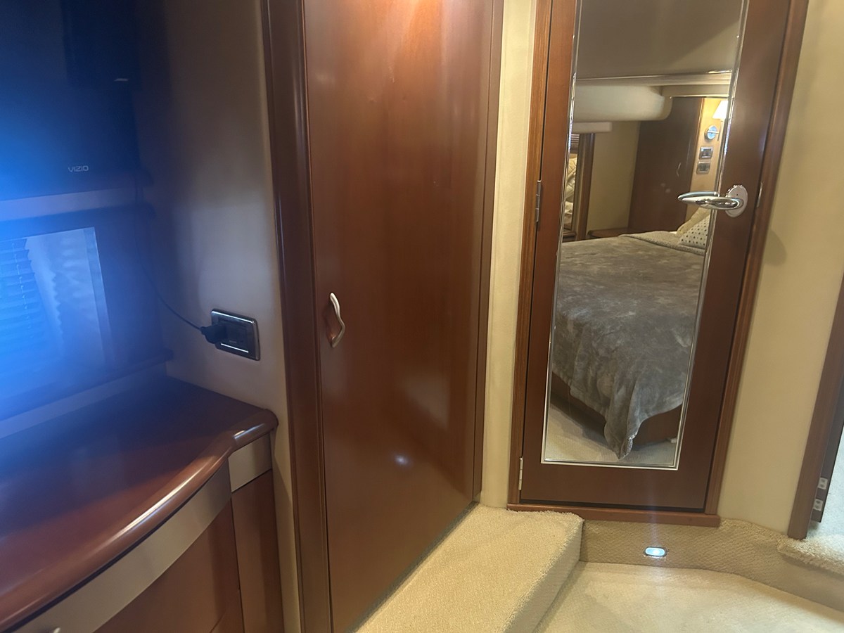 2005 Sea Ray 550 SEDAN BRIDGE 59