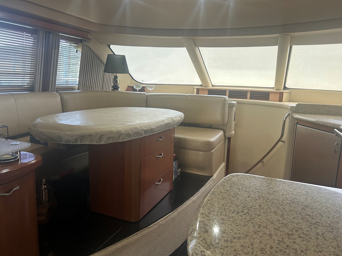 2005 Sea Ray 550 SEDAN BRIDGE 63