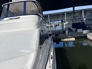 2005 Sea Ray 550 SEDAN BRIDGE 16