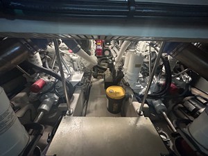 2005 Sea Ray 550 SEDAN BRIDGE 21