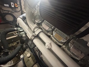 2005 Sea Ray 550 SEDAN BRIDGE 32