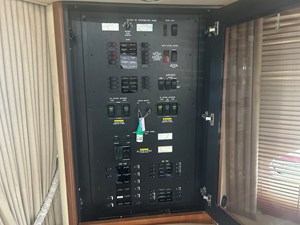 2005 Sea Ray 550 SEDAN BRIDGE 51