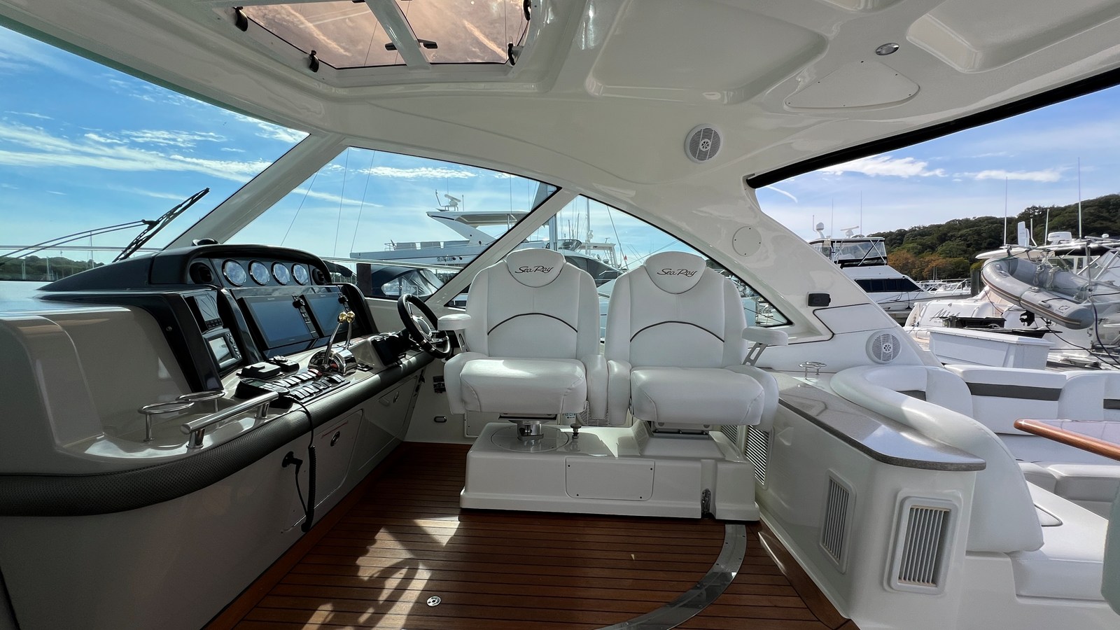 2006 Sea Ray 48 Sundancer 31