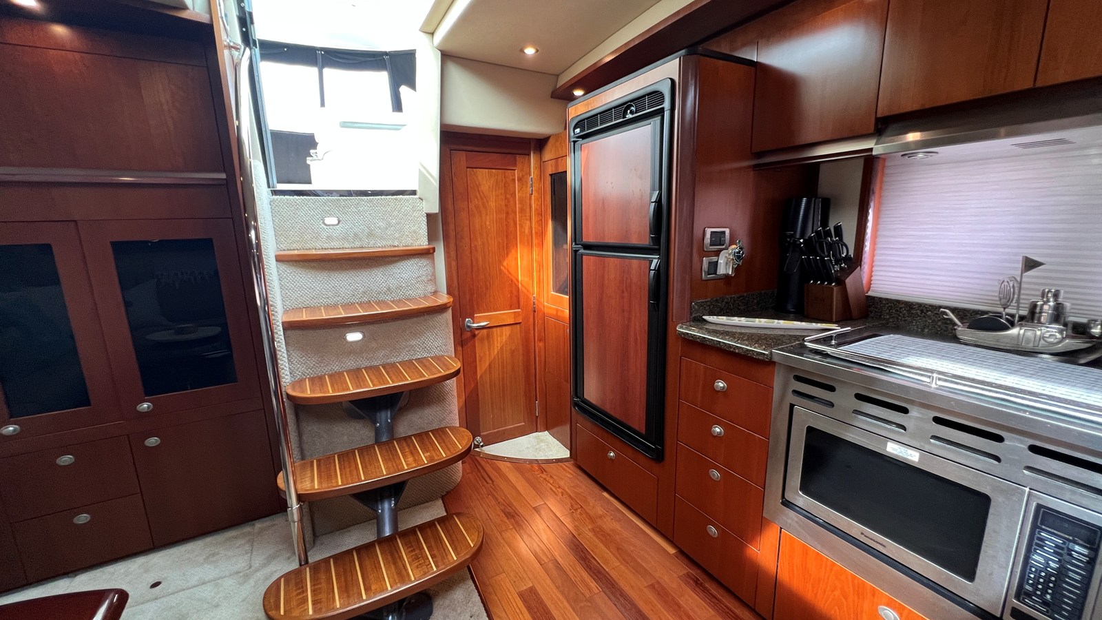2006 Sea Ray 48 Sundancer 42
