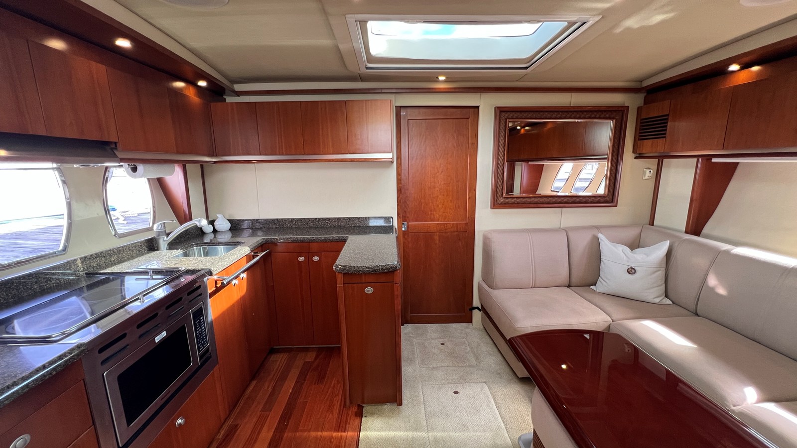 2006 Sea Ray 48 Sundancer 48