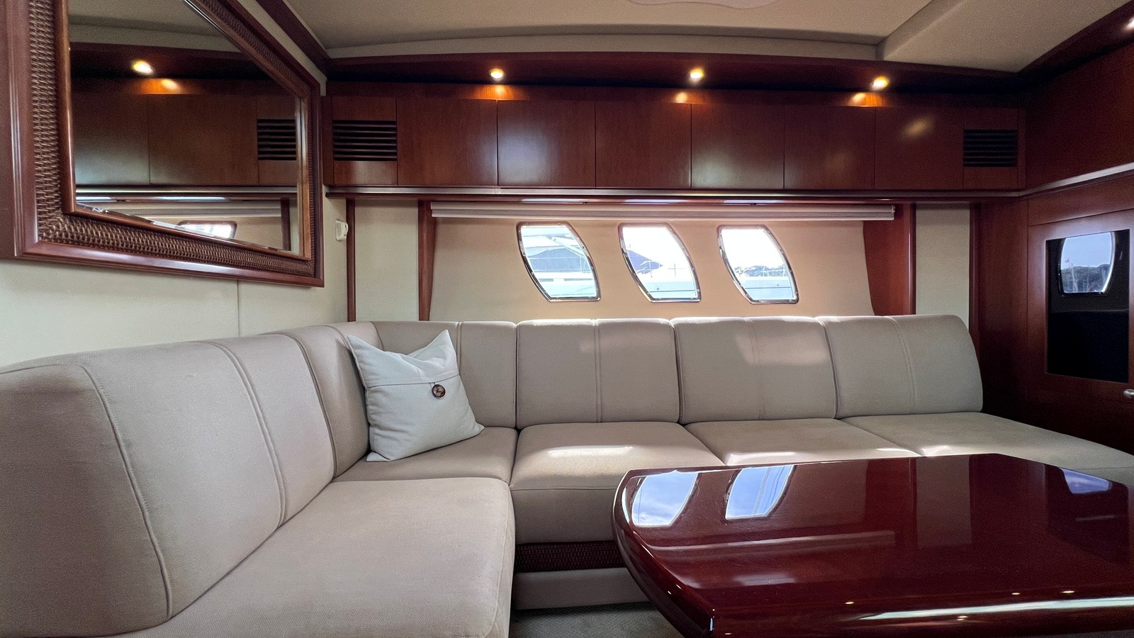 2006 Sea Ray 48 Sundancer 51