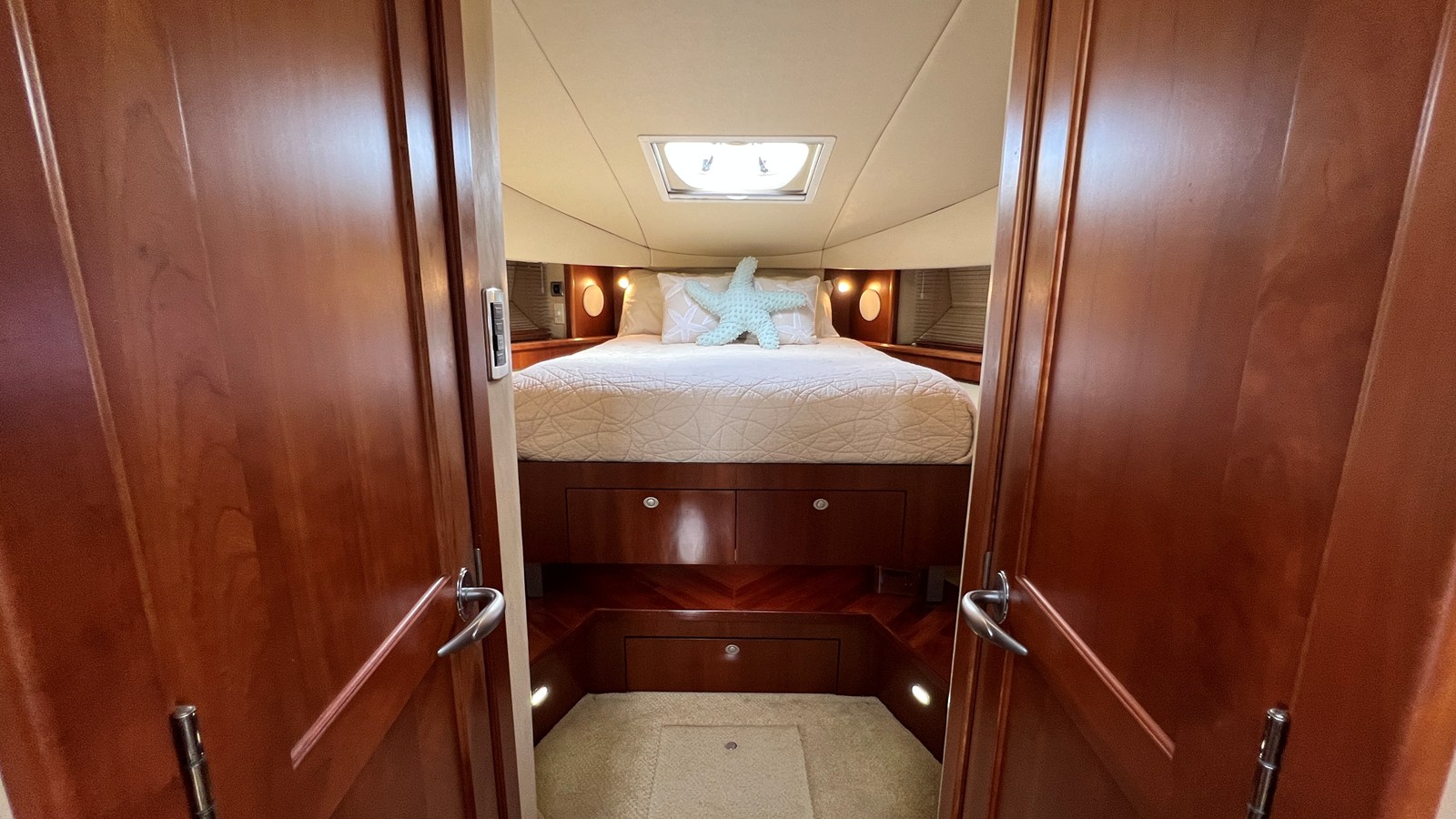 2006 Sea Ray 48 Sundancer 56