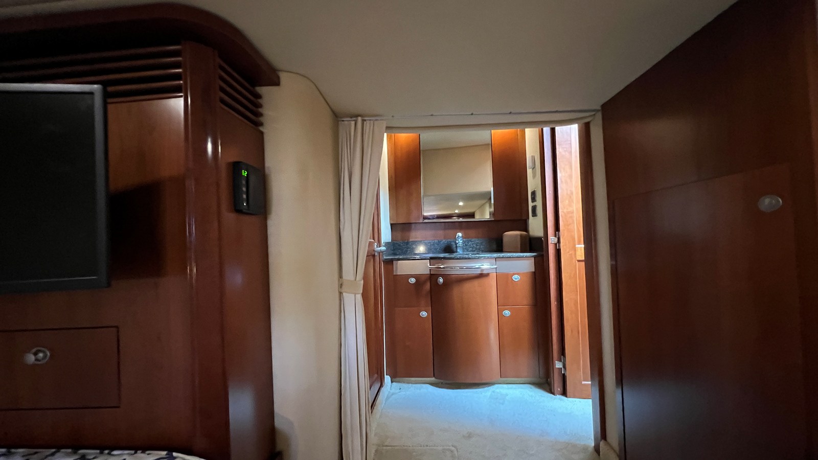 2006 Sea Ray 48 Sundancer 74