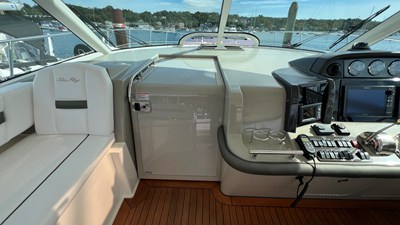2006 Sea Ray 48 Sundancer 35
