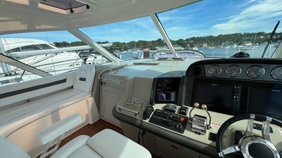2006 Sea Ray 48 Sundancer 38