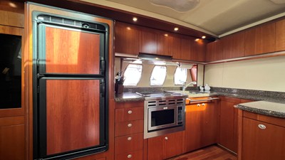 2006 Sea Ray 48 Sundancer 43