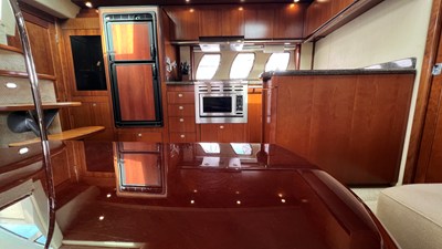 2006 Sea Ray 48 Sundancer 44