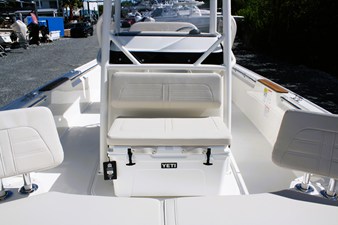 2026 Boston Whaler 210 Montauk 29