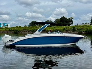 Sea Ray 270 SDX OUTBOARD 0 2024 Sea Ray 270 SDX OUTBOARD 1