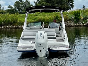 Sea Ray 270 SDX OUTBOARD 2 2024 Sea Ray 270 SDX OUTBOARD 3