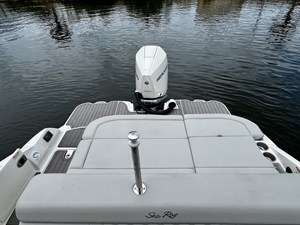 Sea Ray 270 SDX OUTBOARD 13 2024 Sea Ray 270 SDX OUTBOARD 14
