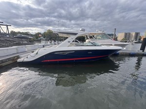 Sea Ray SLX 310 2 2022 Sea Ray SLX 310 3