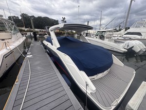 Sea Ray SLX 310 6 2022 Sea Ray SLX 310 7