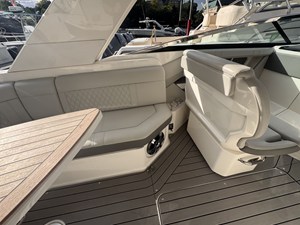 Sea Ray SLX 310 14 2022 Sea Ray SLX 310 15