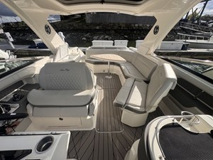 Sea Ray SLX 310 16 2022 Sea Ray SLX 310 17