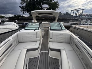 Sea Ray SLX 310 23 2022 Sea Ray SLX 310 24