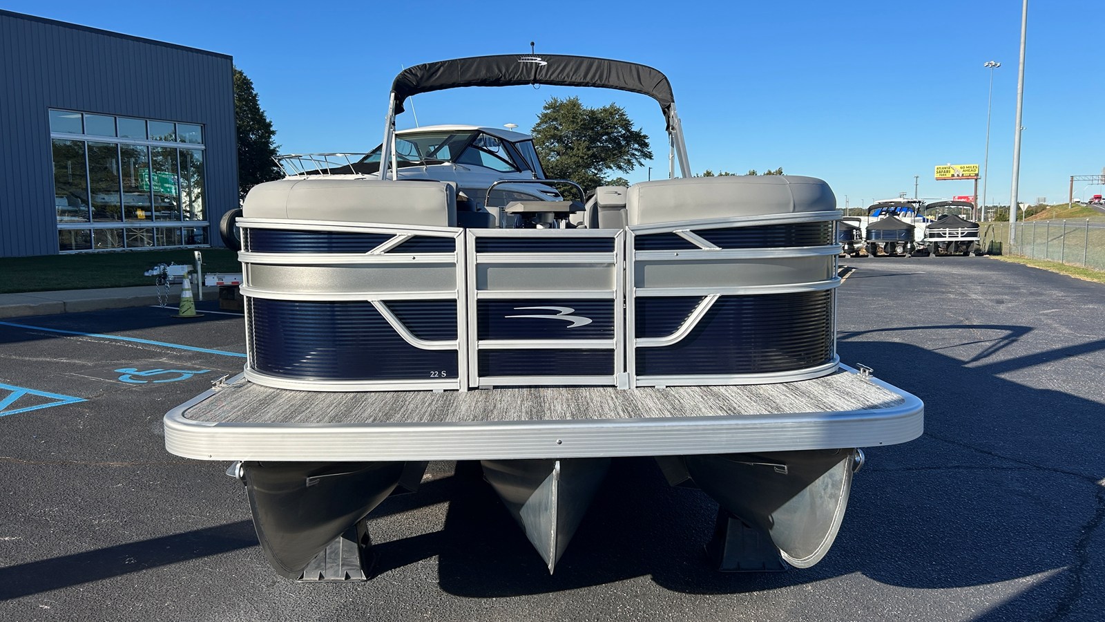 2027 Bennington 22SSR 8