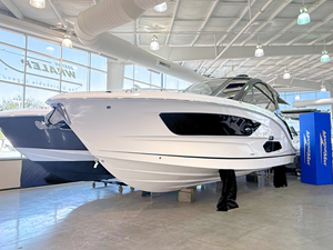 Sea Ray Sundancer 370 1 2027 Sea Ray Sundancer 370 2