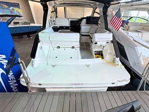 Sea Ray Sundancer 370 3 2027 Sea Ray Sundancer 370 4