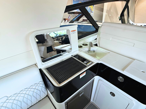 Sea Ray Sundancer 370 14 2027 Sea Ray Sundancer 370 15