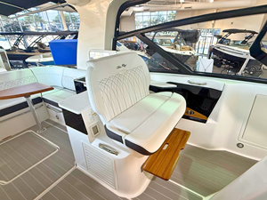 Sea Ray Sundancer 370 20 2027 Sea Ray Sundancer 370 21
