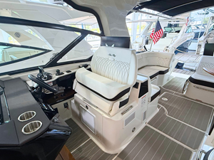 Sea Ray Sundancer 370 21 2027 Sea Ray Sundancer 370 22